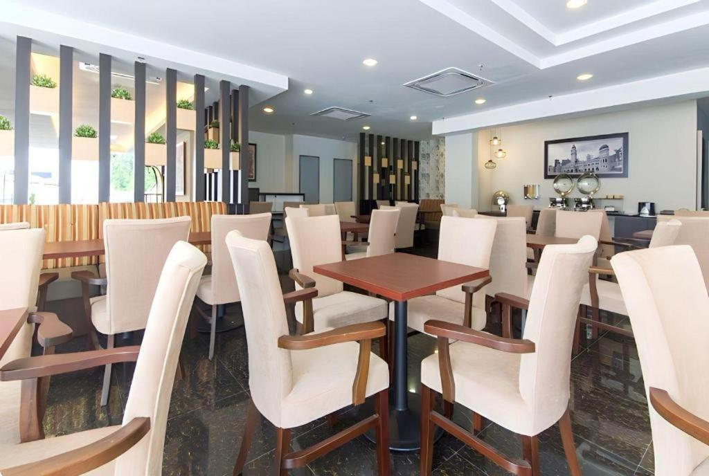 Rpc Blissful Homes & 4* Kuala Lumpur